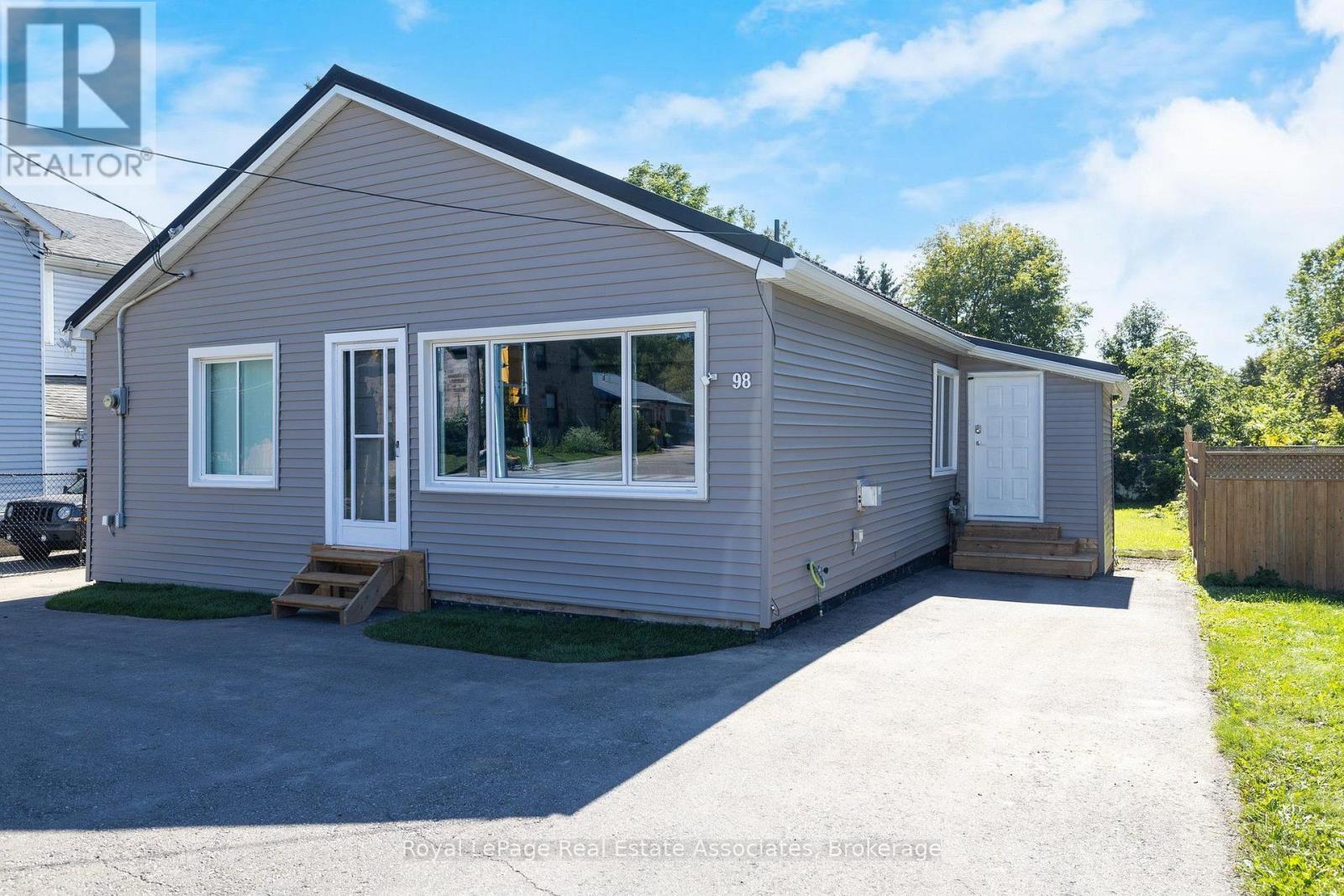 98 MAIN STREET N, Halton Hills (AC Acton) — photo 5