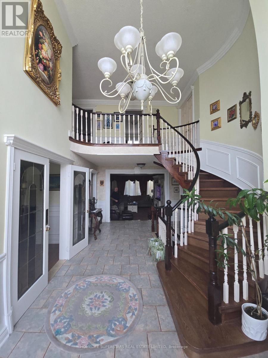 4 NOTTINGHAM CRESCENT, Brampton (Westgate) — photo 4
