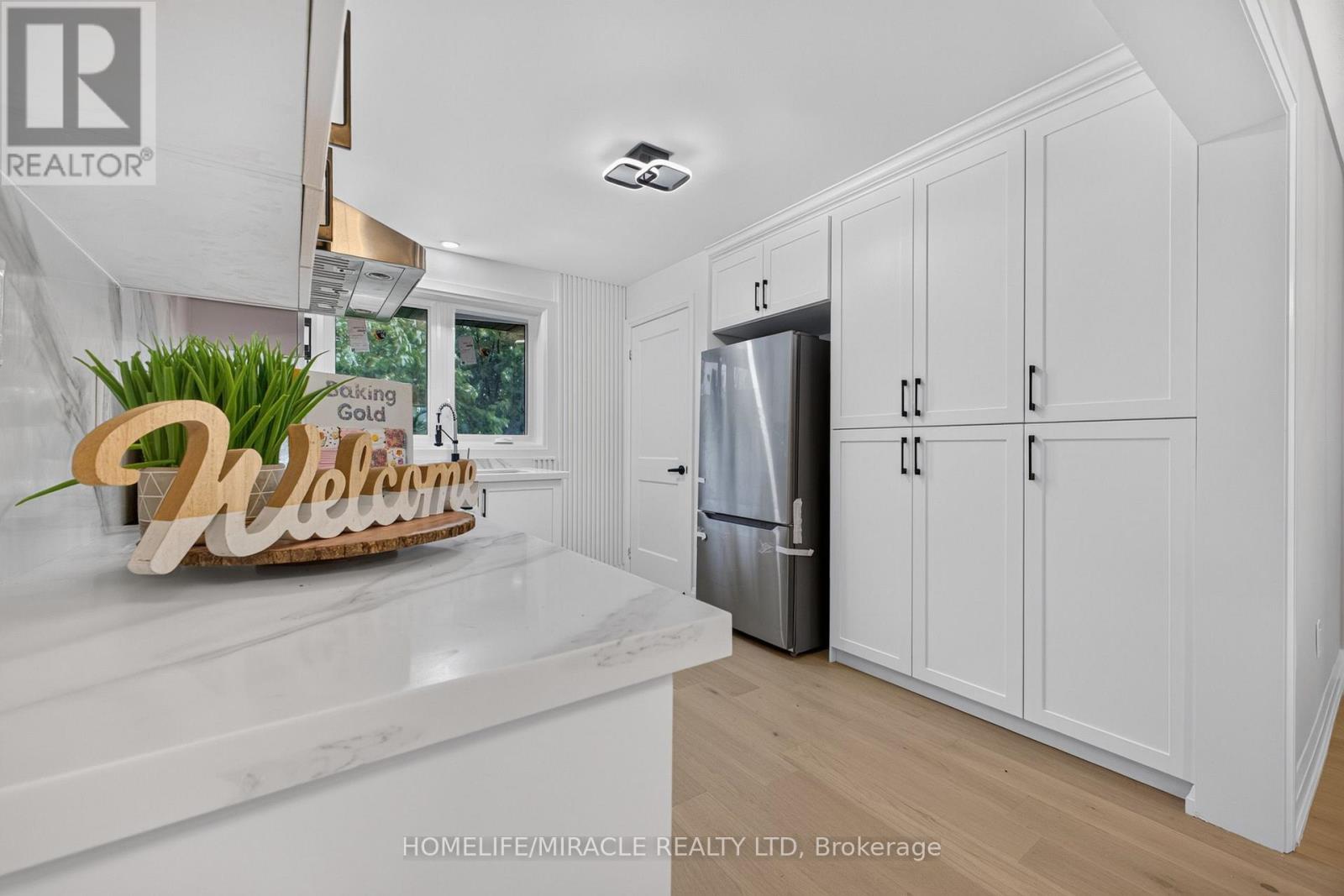 216 WELLINGTON STREET - Image 17