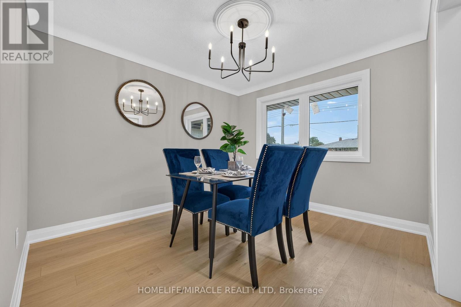 216 WELLINGTON STREET - Image 13