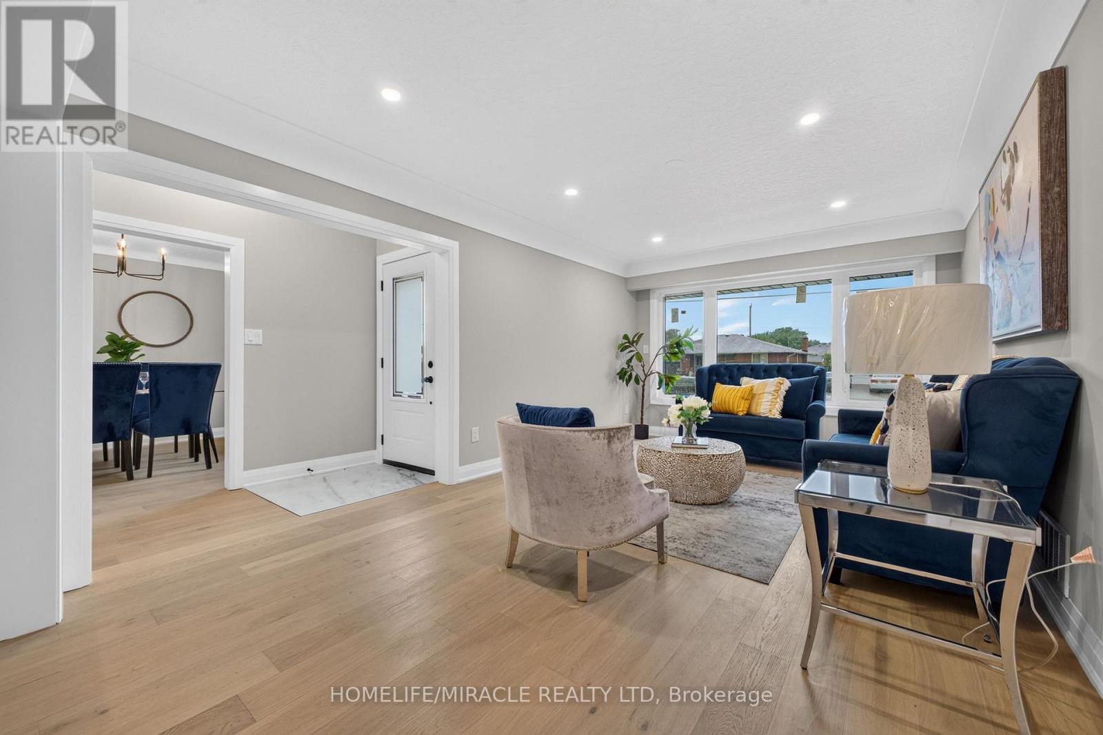 216 WELLINGTON STREET - Image 10