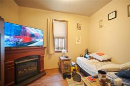 96 Powers Street, Winnipeg, MB R2W4N7 Photo 12