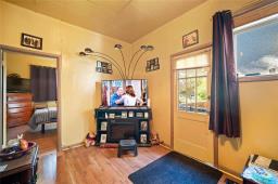 96 Powers Street, Winnipeg, MB R2W4N7 Photo 7