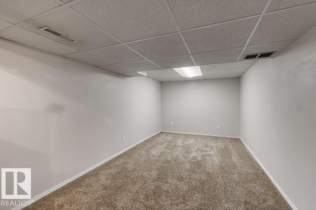 25 WELLAND CR - Image 40