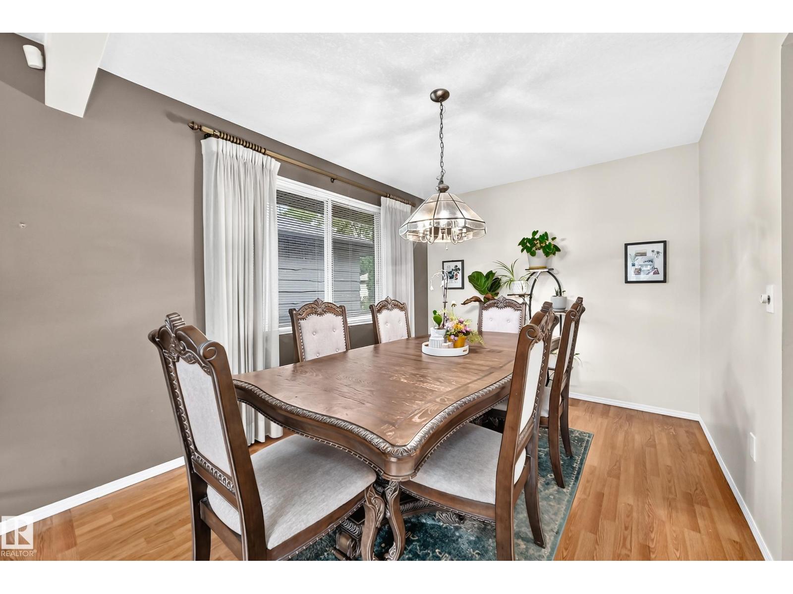 23 WOODLANDS RD - 20