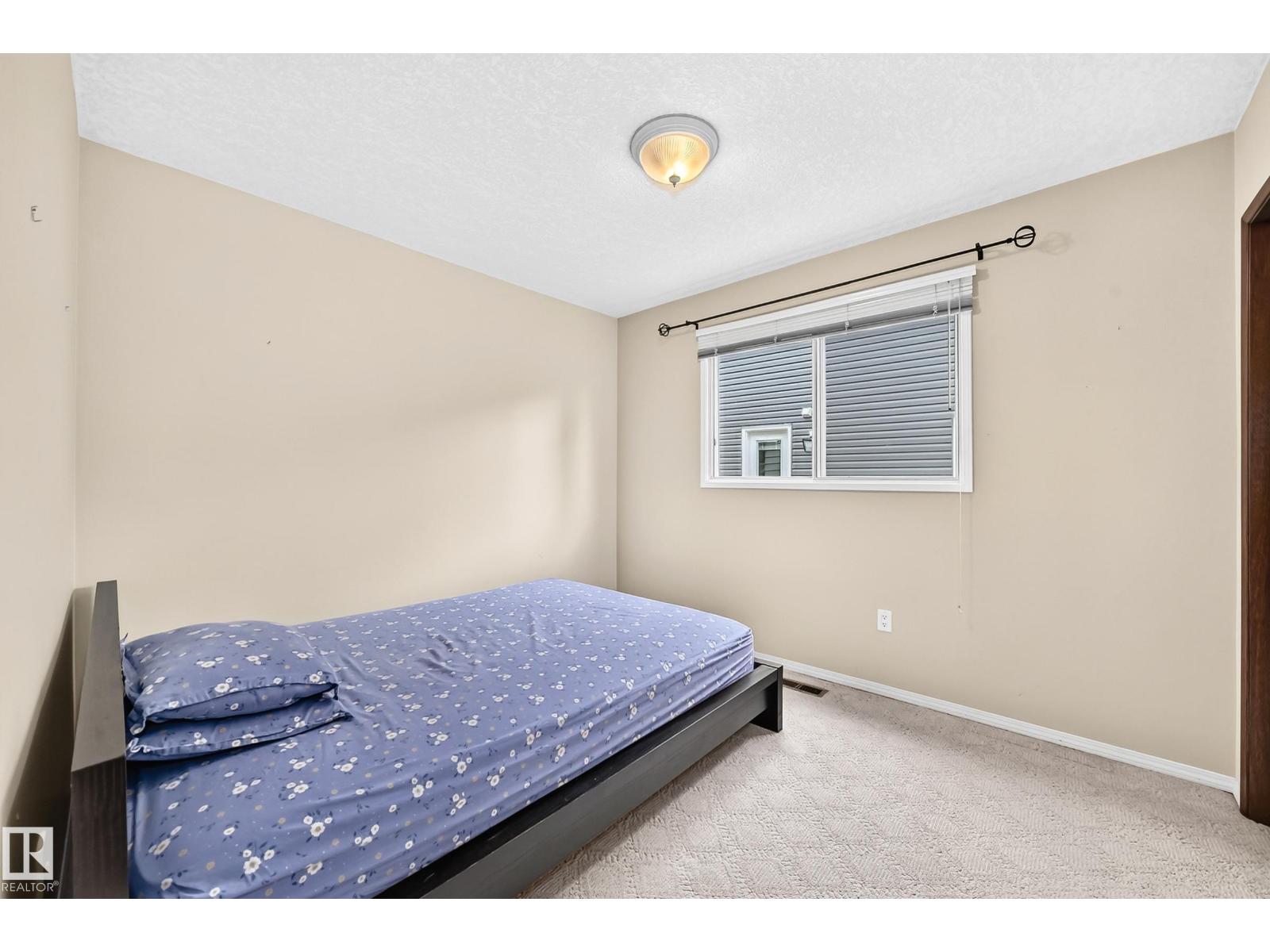 23 WOODLANDS RD - 23