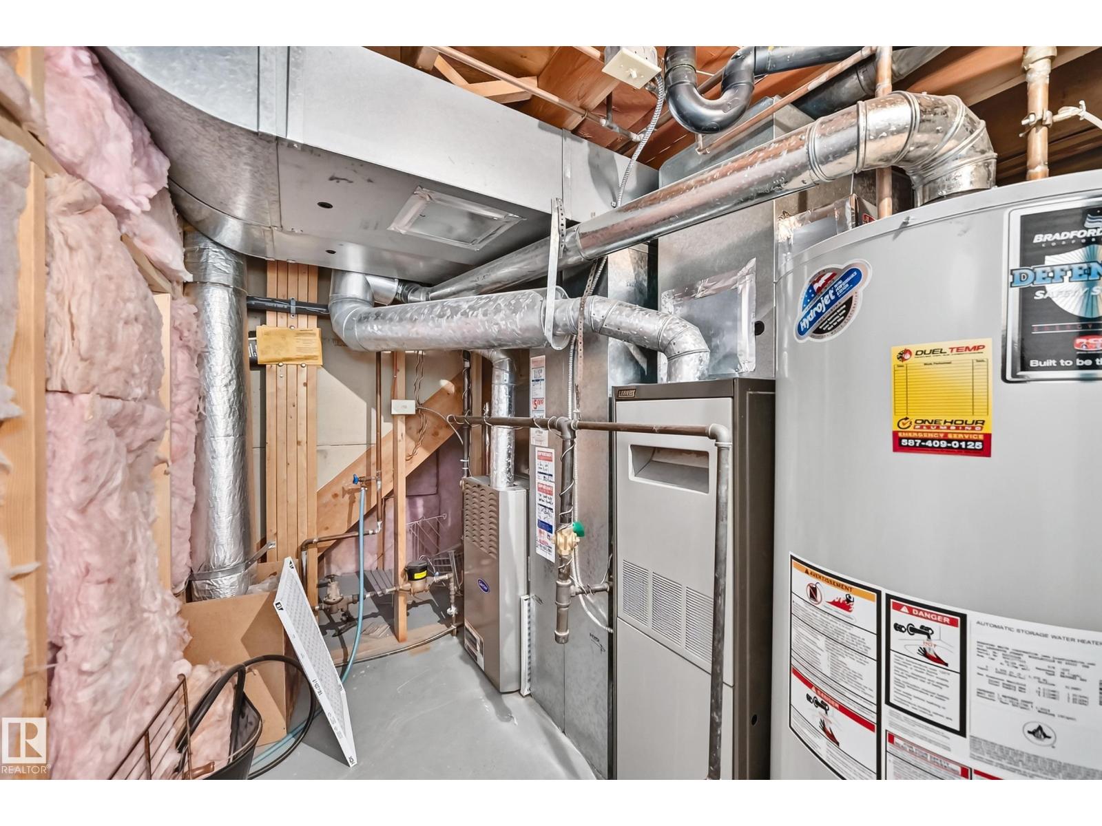 23 WOODLANDS RD - 38