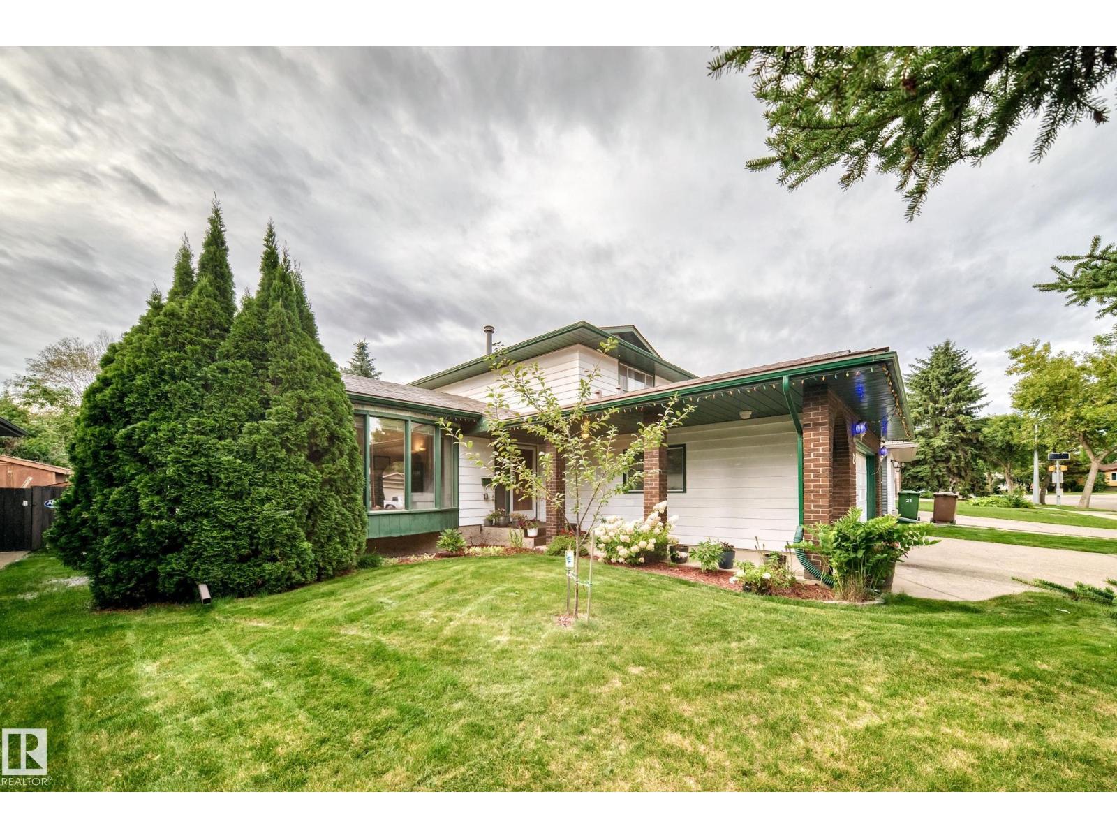 23 WOODLANDS RD - 47
