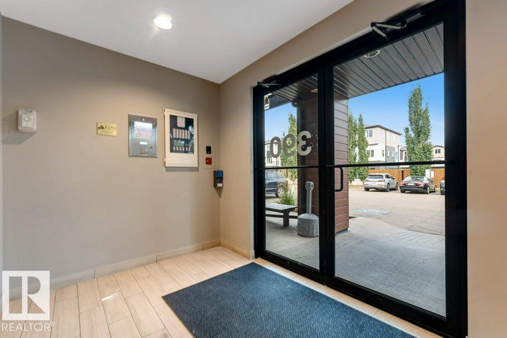 #224 390 WINDERMERE RD NW - 31