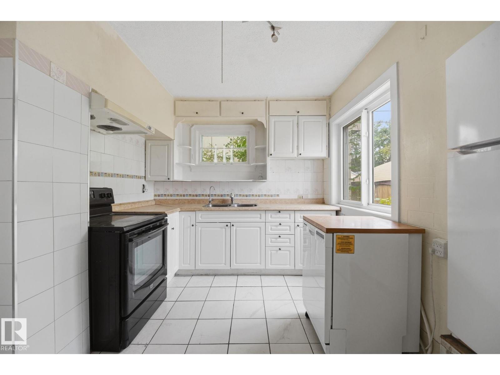 10917 96 ST NW - 10