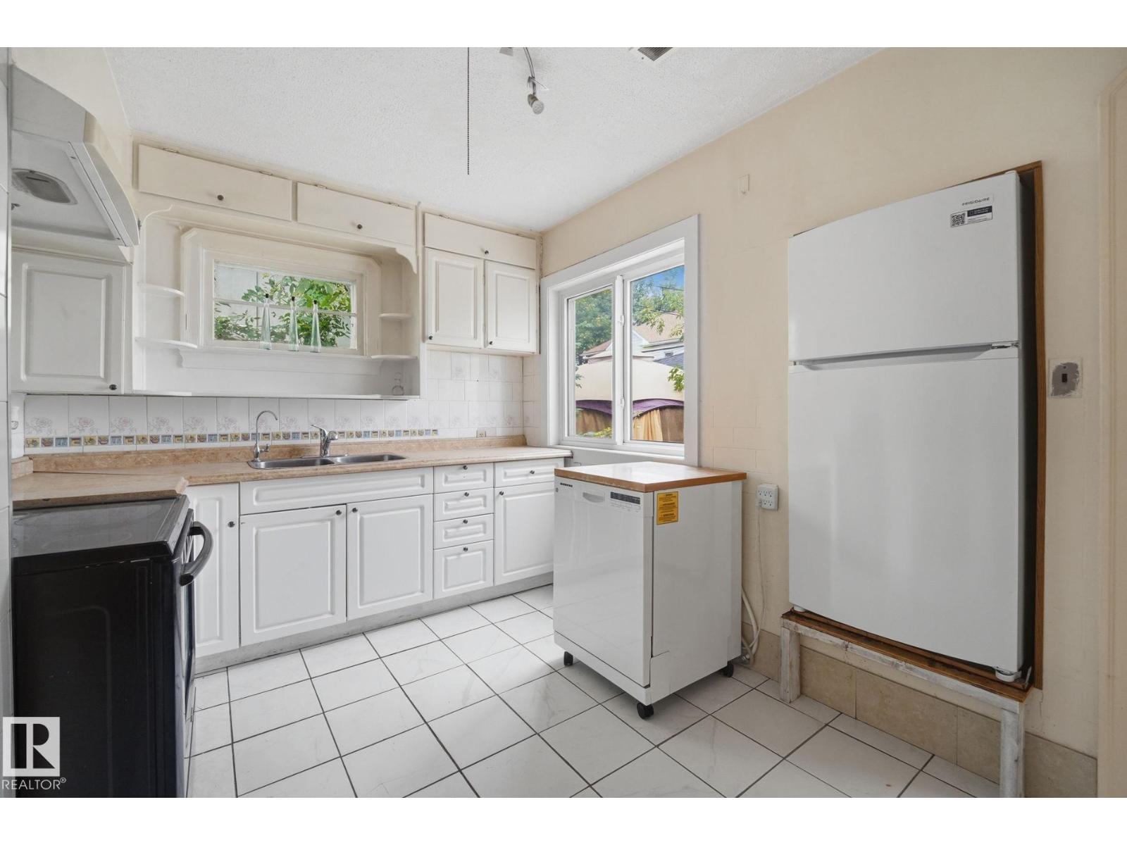 10917 96 ST NW - 12