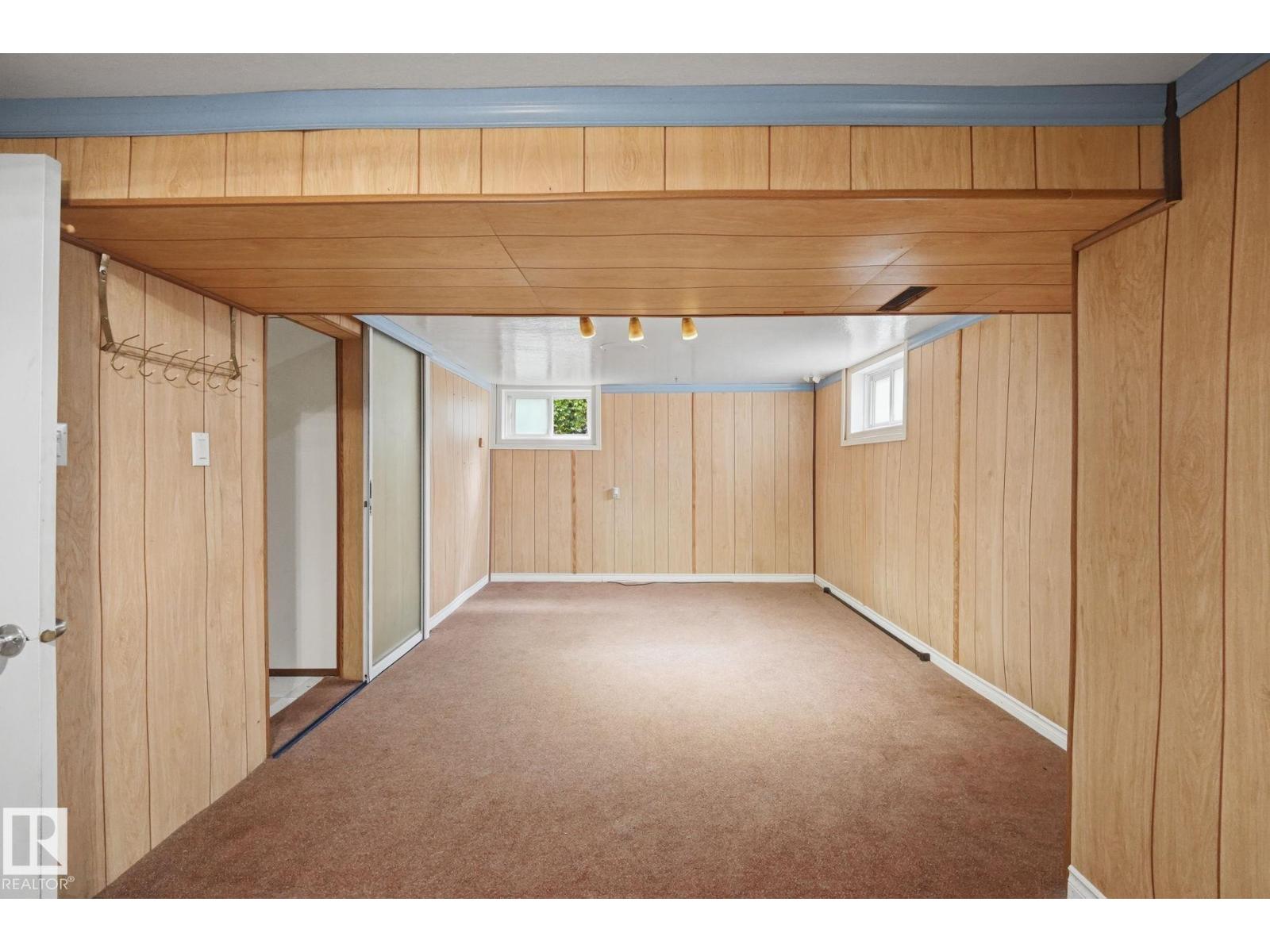 10917 96 ST NW - 19
