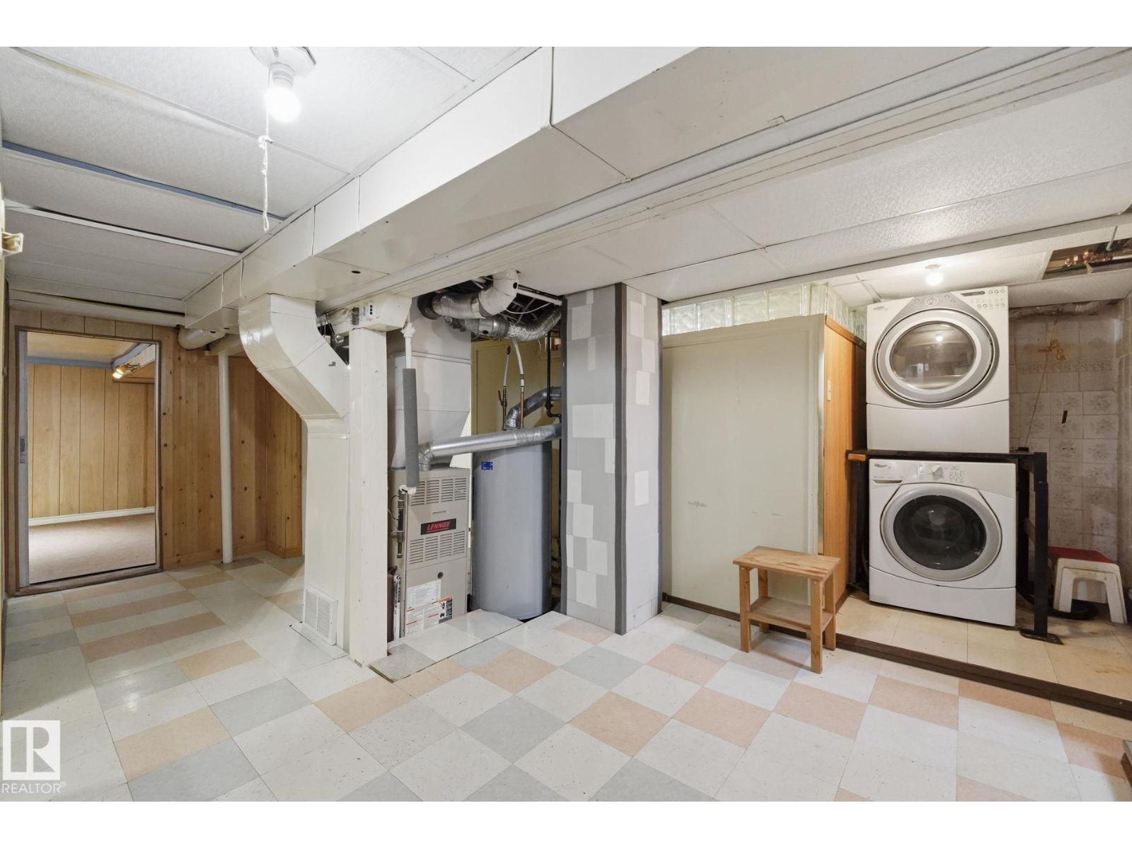10917 96 ST NW - 23