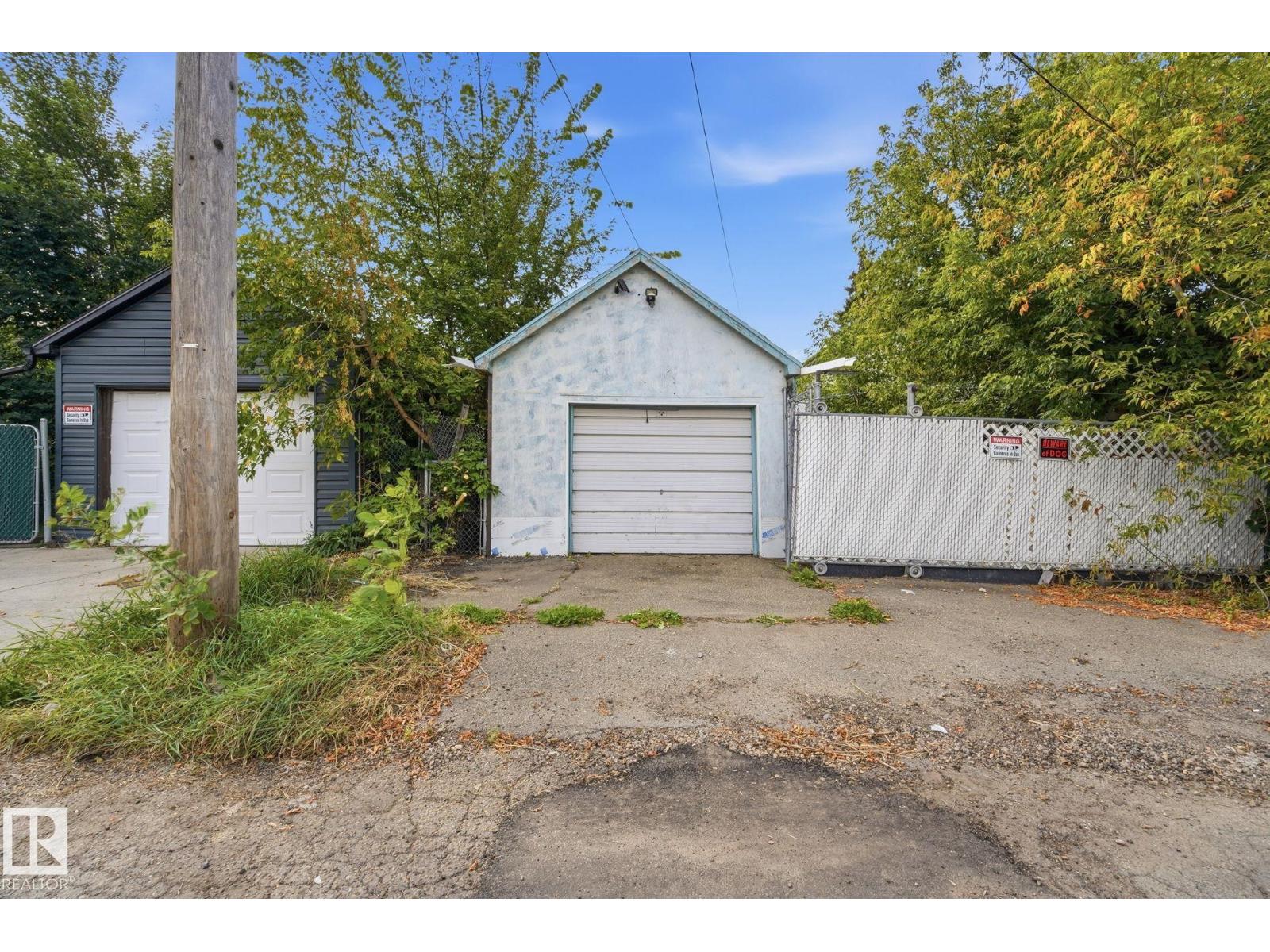 10917 96 ST NW - 37