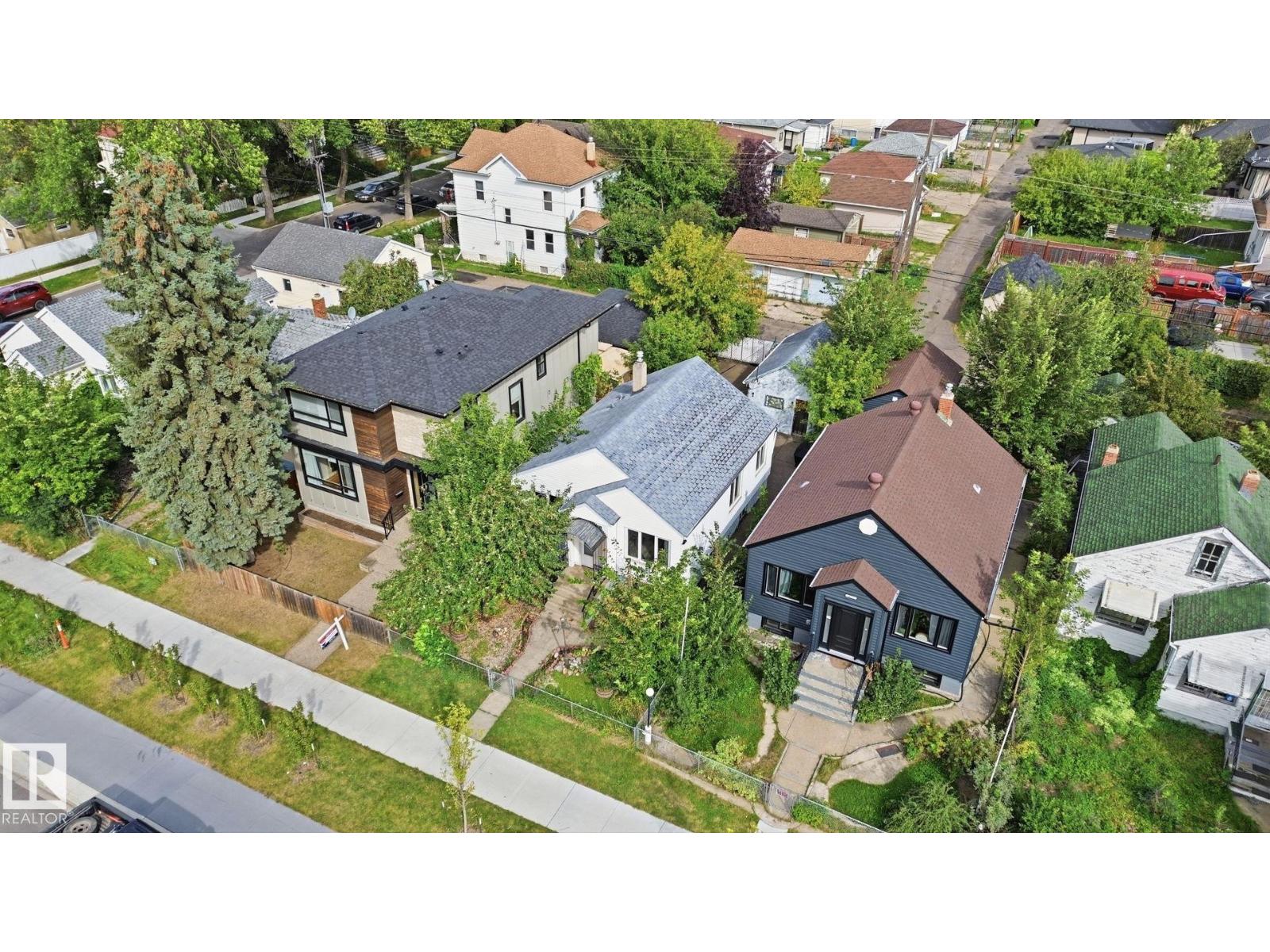 10917 96 ST NW - 38