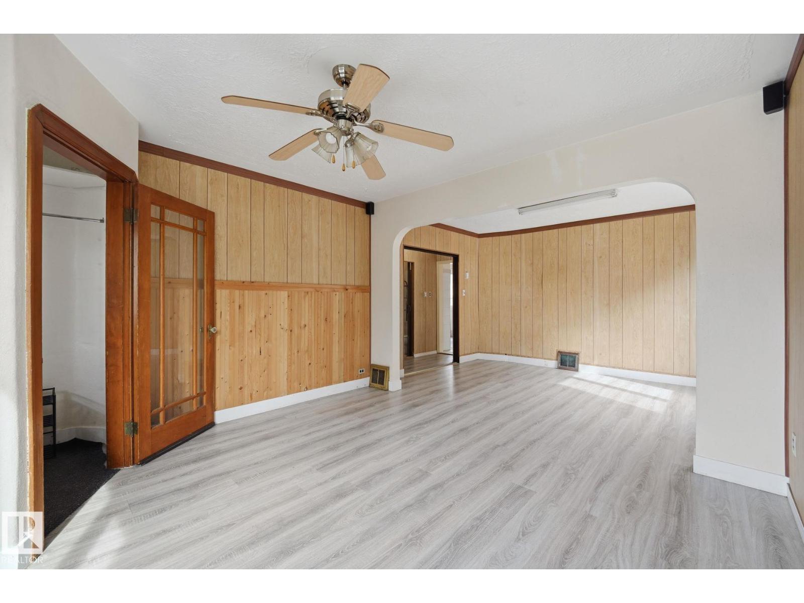 10917 96 ST NW - 6