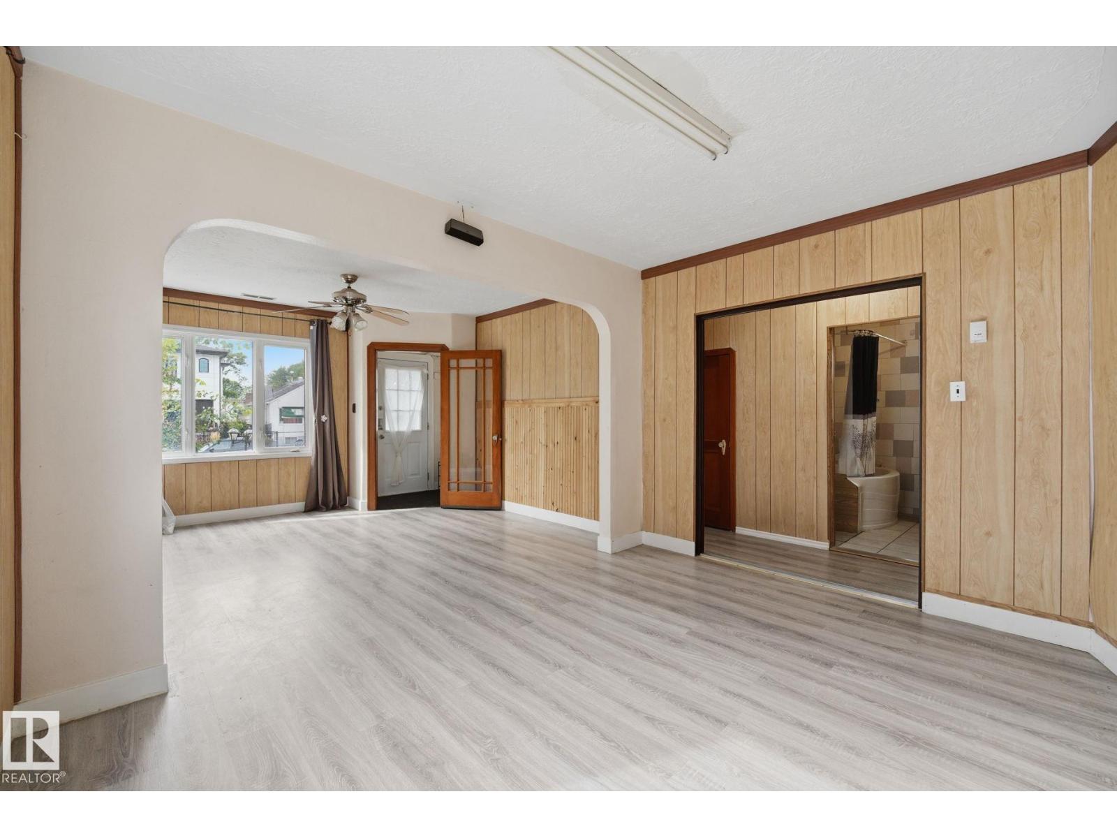 10917 96 ST NW - 7