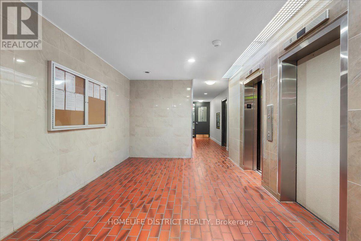 #404 3420 EGLINTON AVENUE E - 5