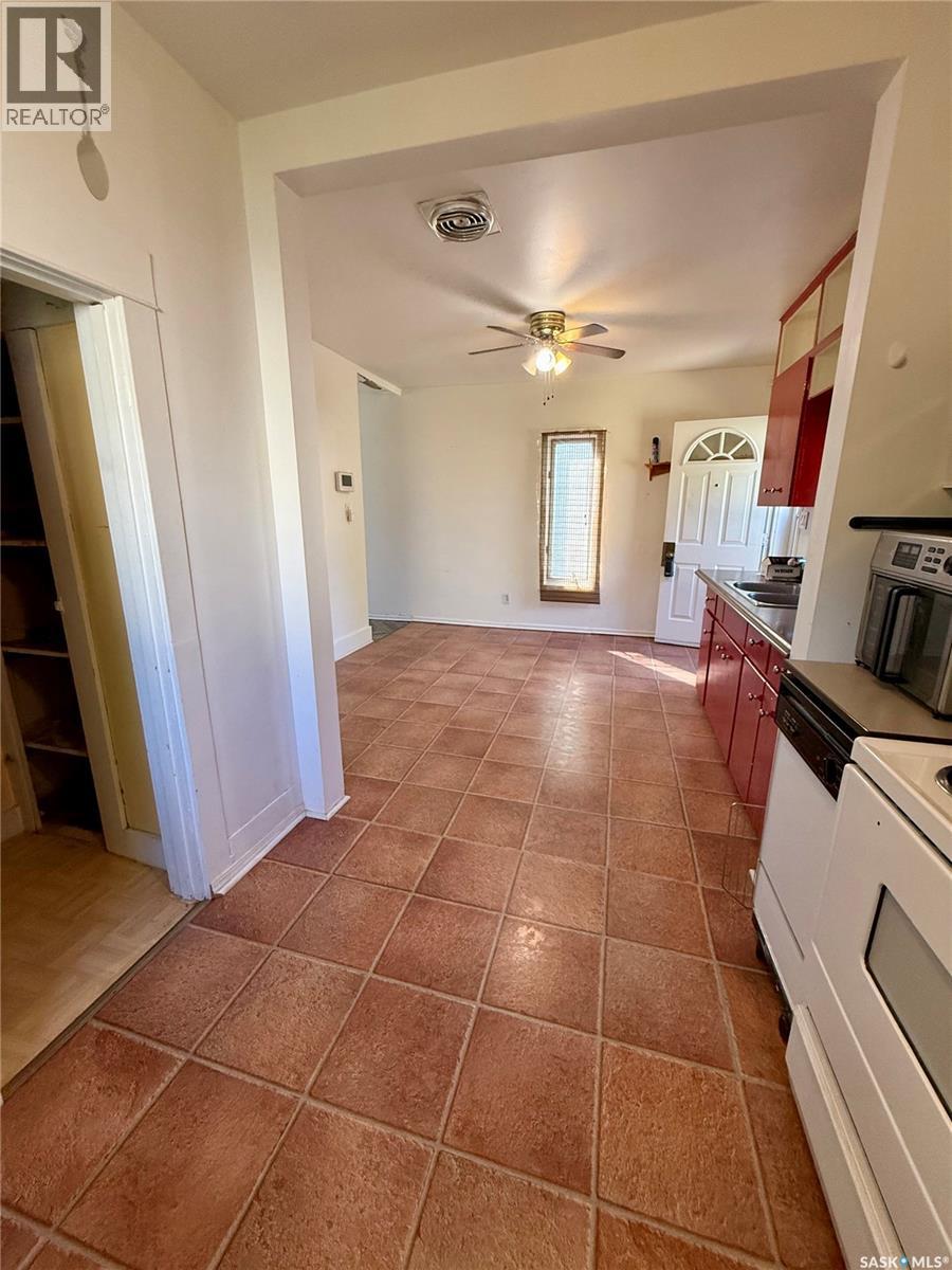 930 Vaughan STREET - 3