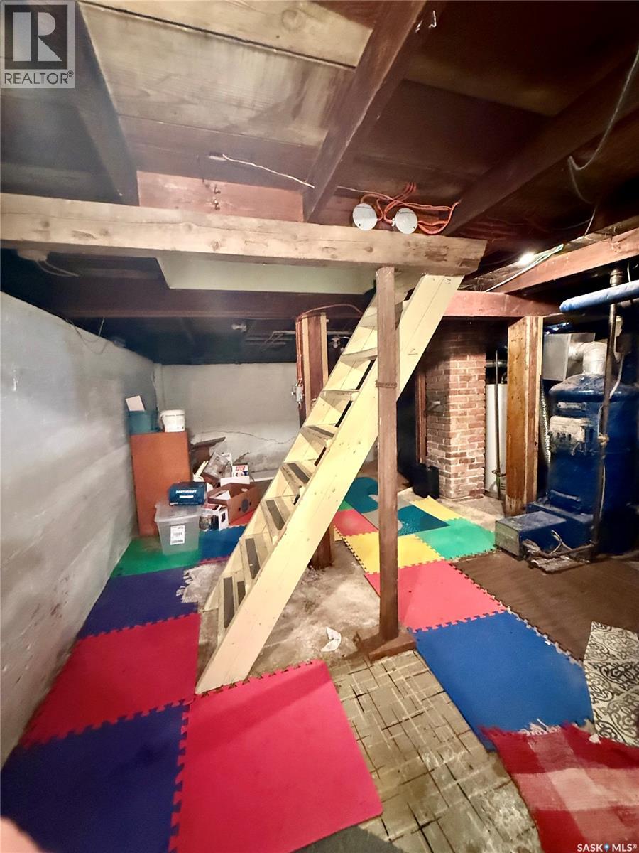930 Vaughan STREET - Image 30