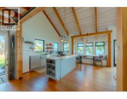 Dining room - 188 Long Island Lane, Decourcy Island, BC A1A1A1 Photo 12