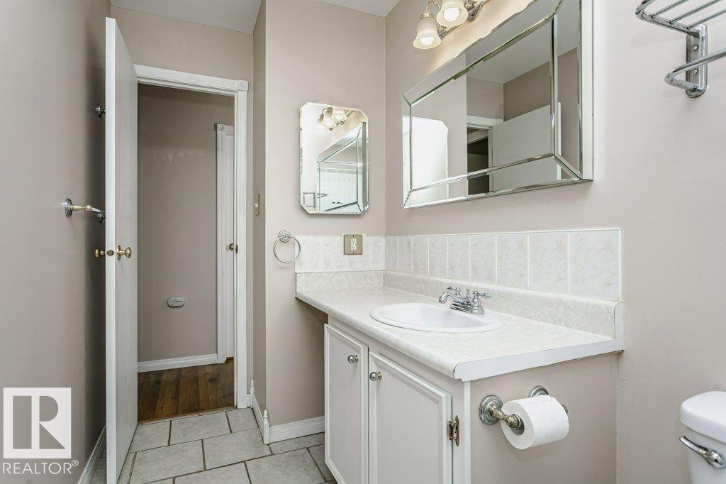 2083 SADDLEBACK RD NW - 19