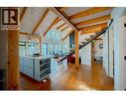 Kitchen - 188 Long Island Lane, Decourcy Island, BC A1A1A1 Photo 11