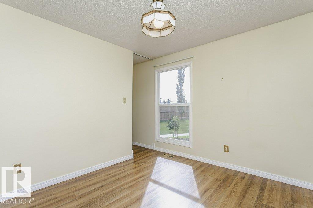 2083 SADDLEBACK RD NW - 17