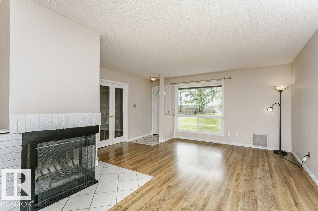 2083 SADDLEBACK RD NW - 4