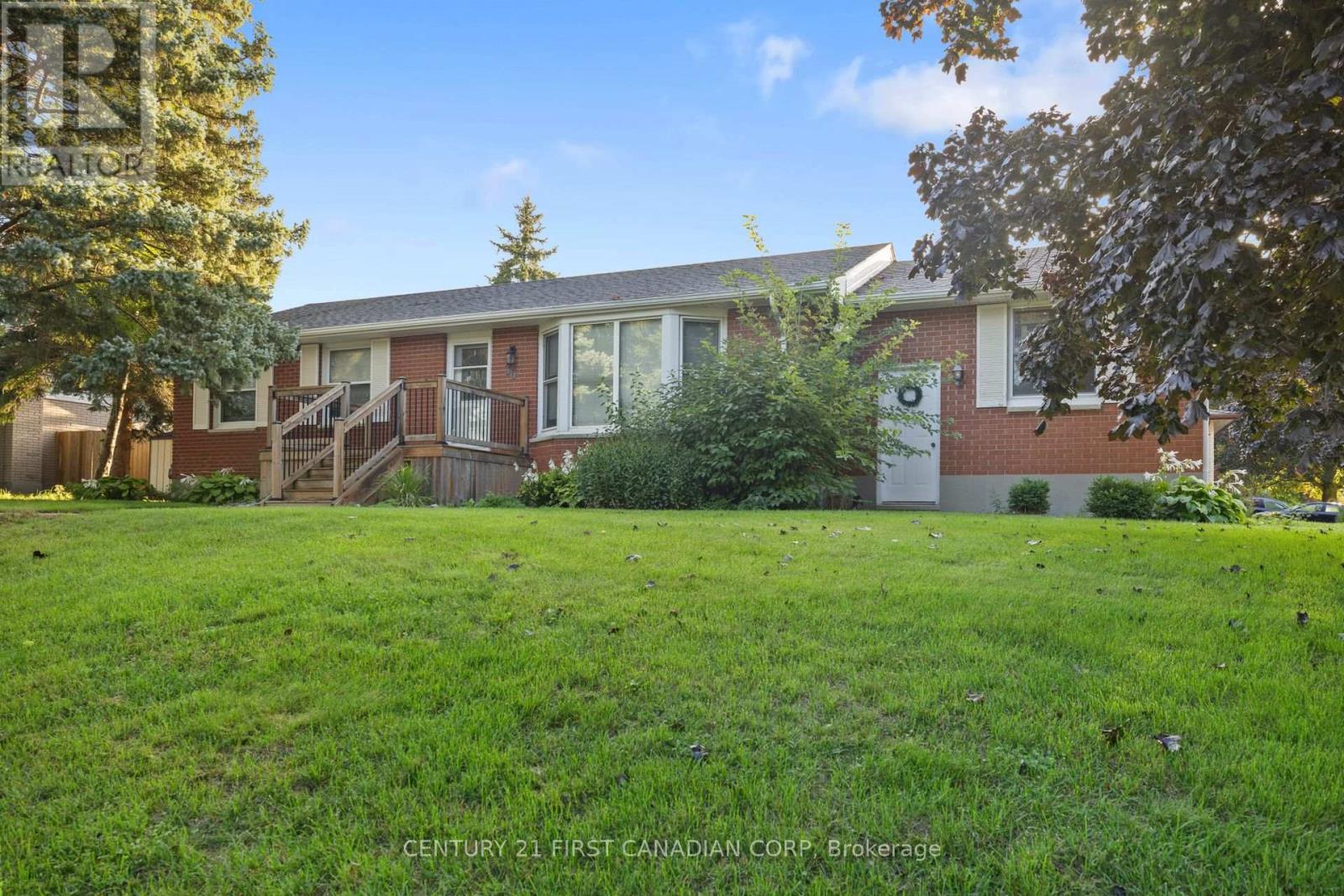 36 ORCHARD STREET, South Huron (Exeter) — photo 3