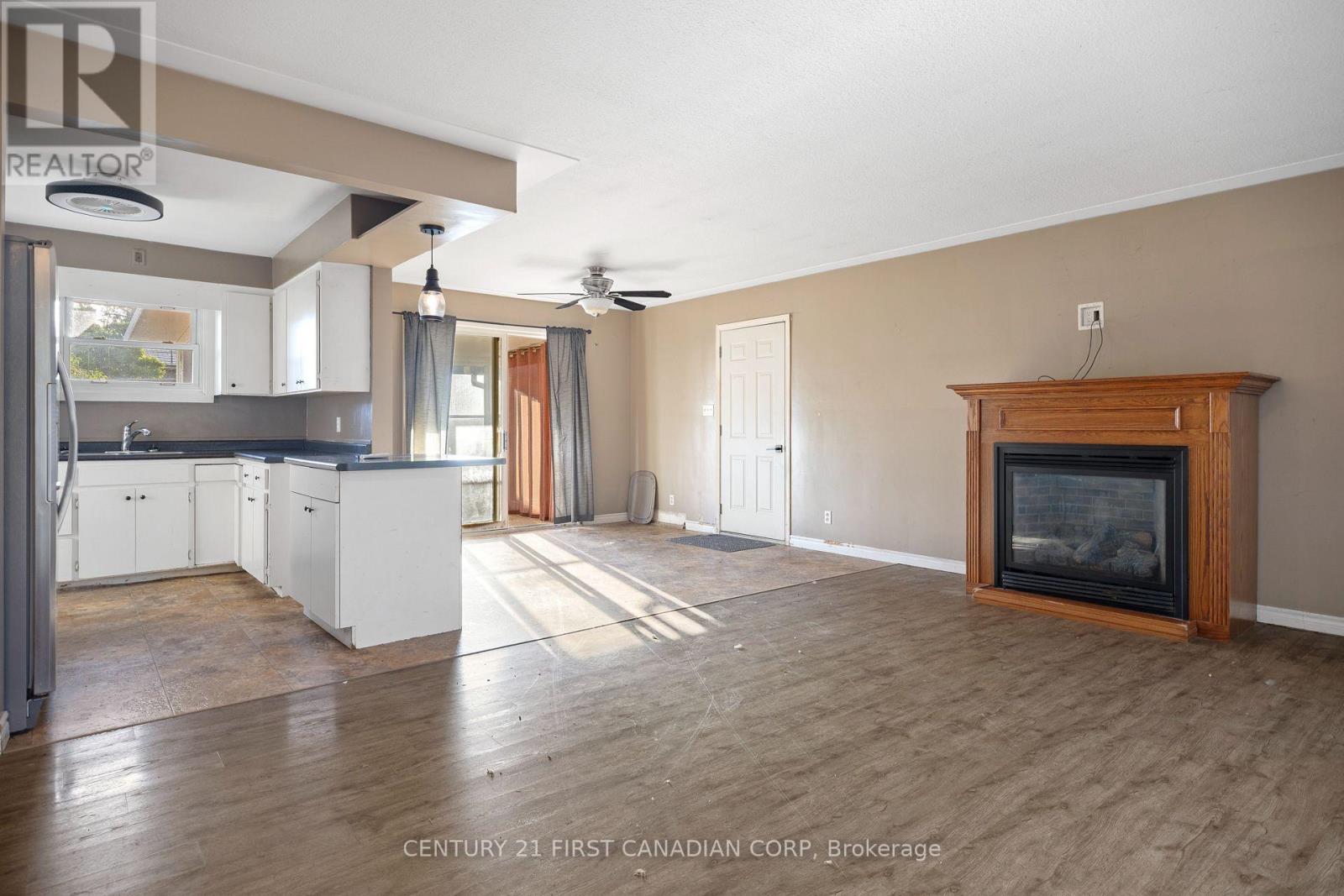 36 ORCHARD STREET, South Huron (Exeter) — photo 8