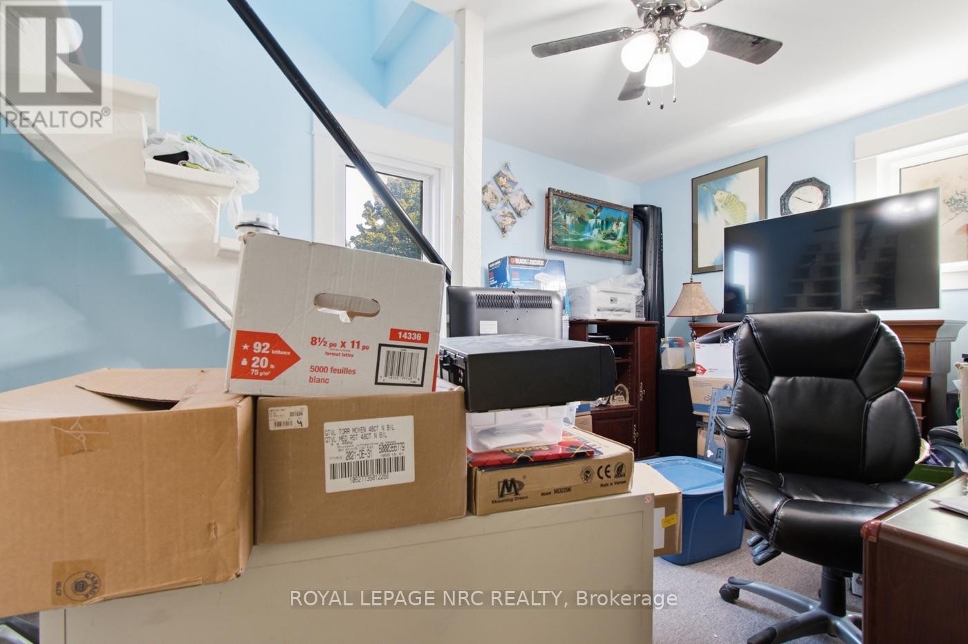 6068 DIXON STREET - 11