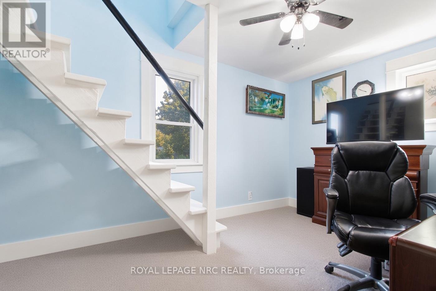 6068 DIXON STREET - 12