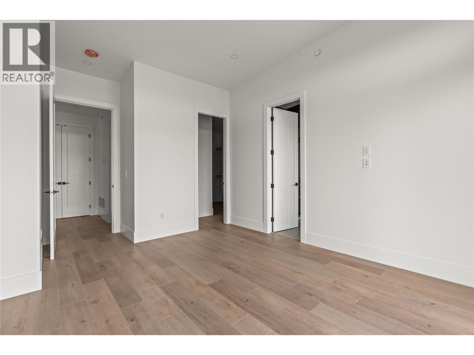 8940 Tavistock Road - 32