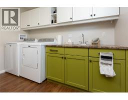 232 Everette Avenue, Greenwood, BC V0H1J0 Photo 38