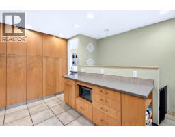 Bedroom - 233 Monmouth Drive, Kamloops, BC V2E1L9 Photo 9