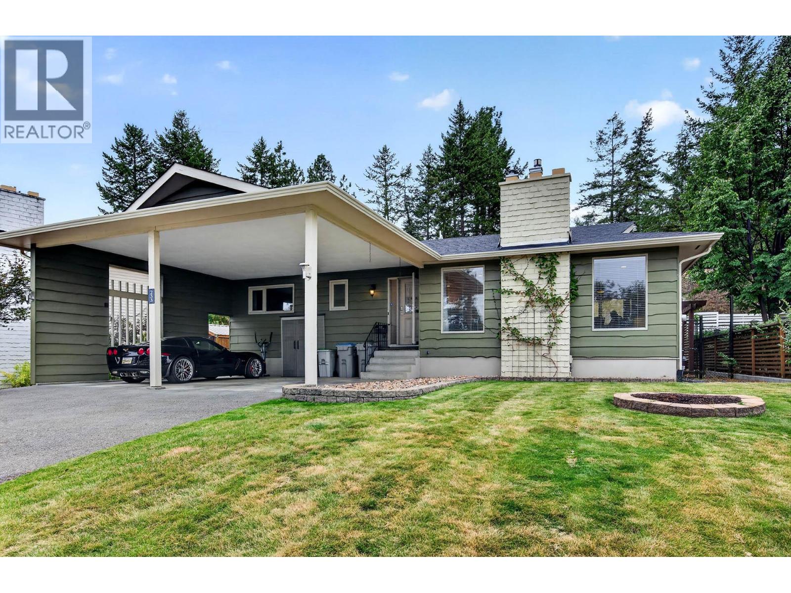 233 MONMOUTH Drive, Kamloops — photo 2