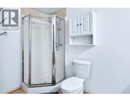 233 Monmouth Drive, Kamloops, BC V2E1L9 Photo 32