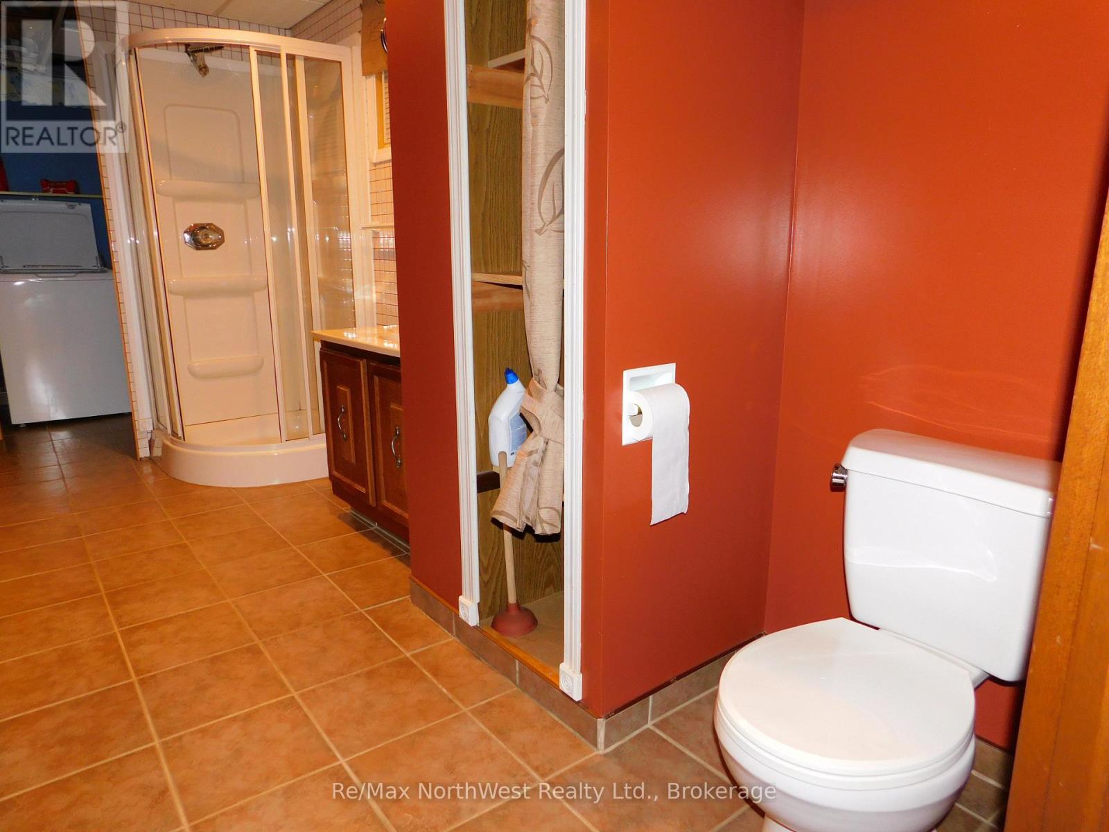 282 WILDE STREET - 26