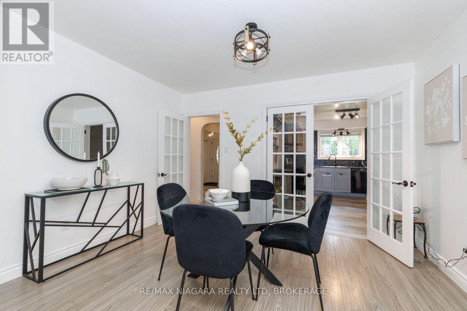 42 STRATHCONA DRIVE S - Image 10