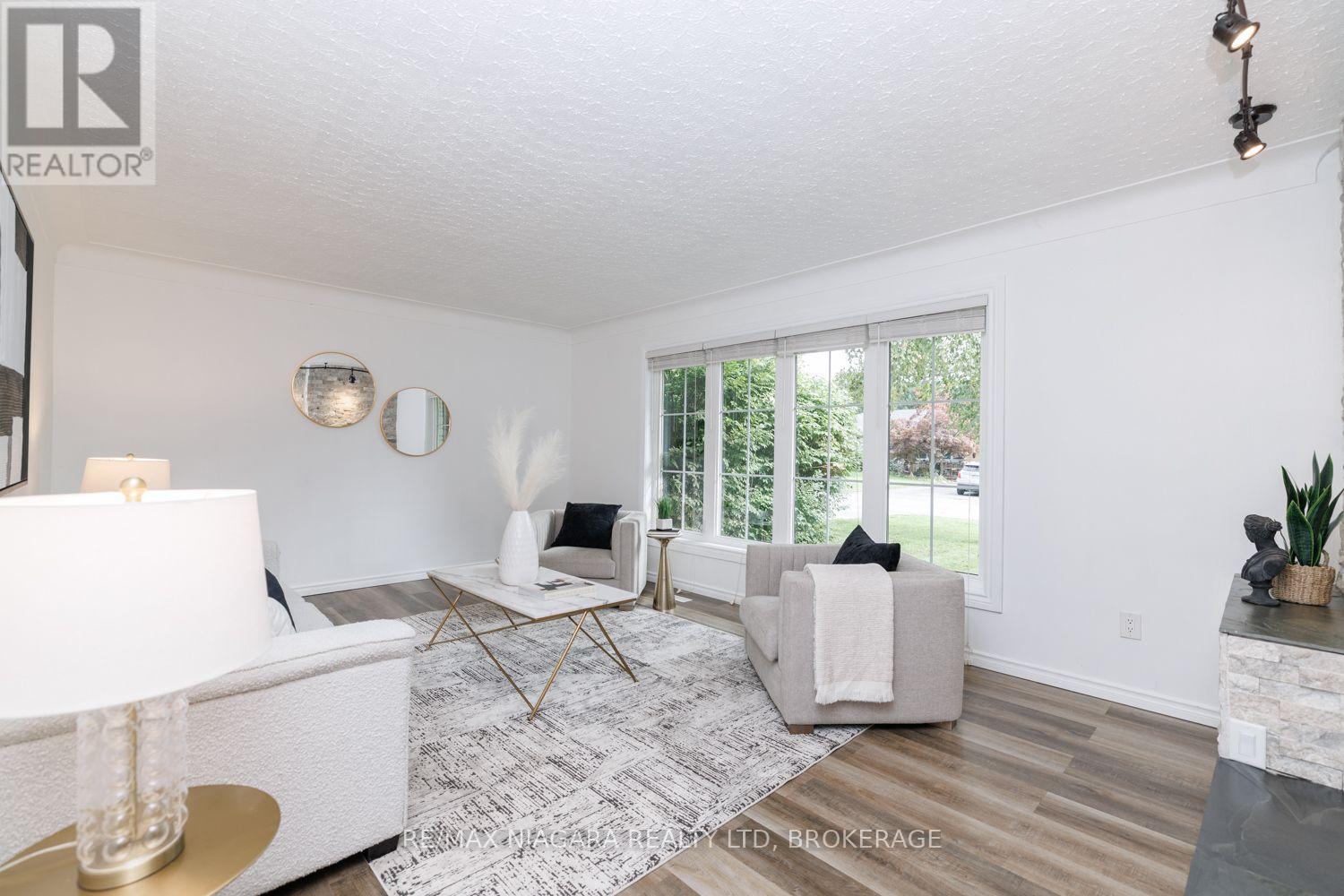 42 STRATHCONA DRIVE S - Image 18