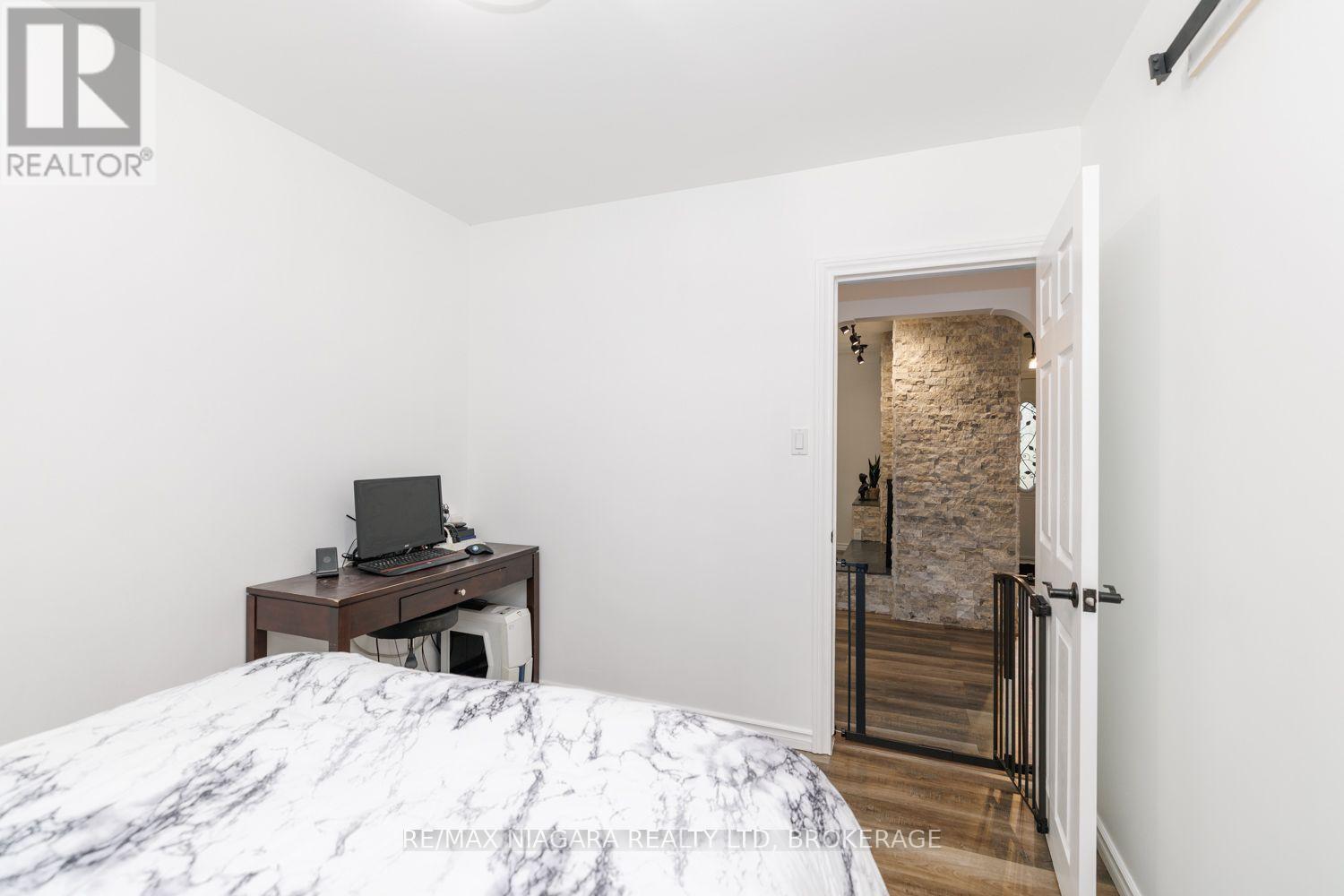 42 STRATHCONA DRIVE S - Image 20