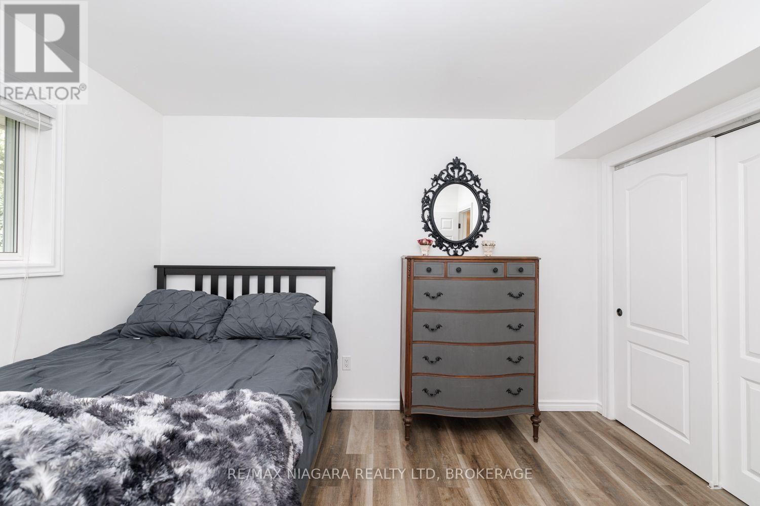 42 STRATHCONA DRIVE S - Image 22