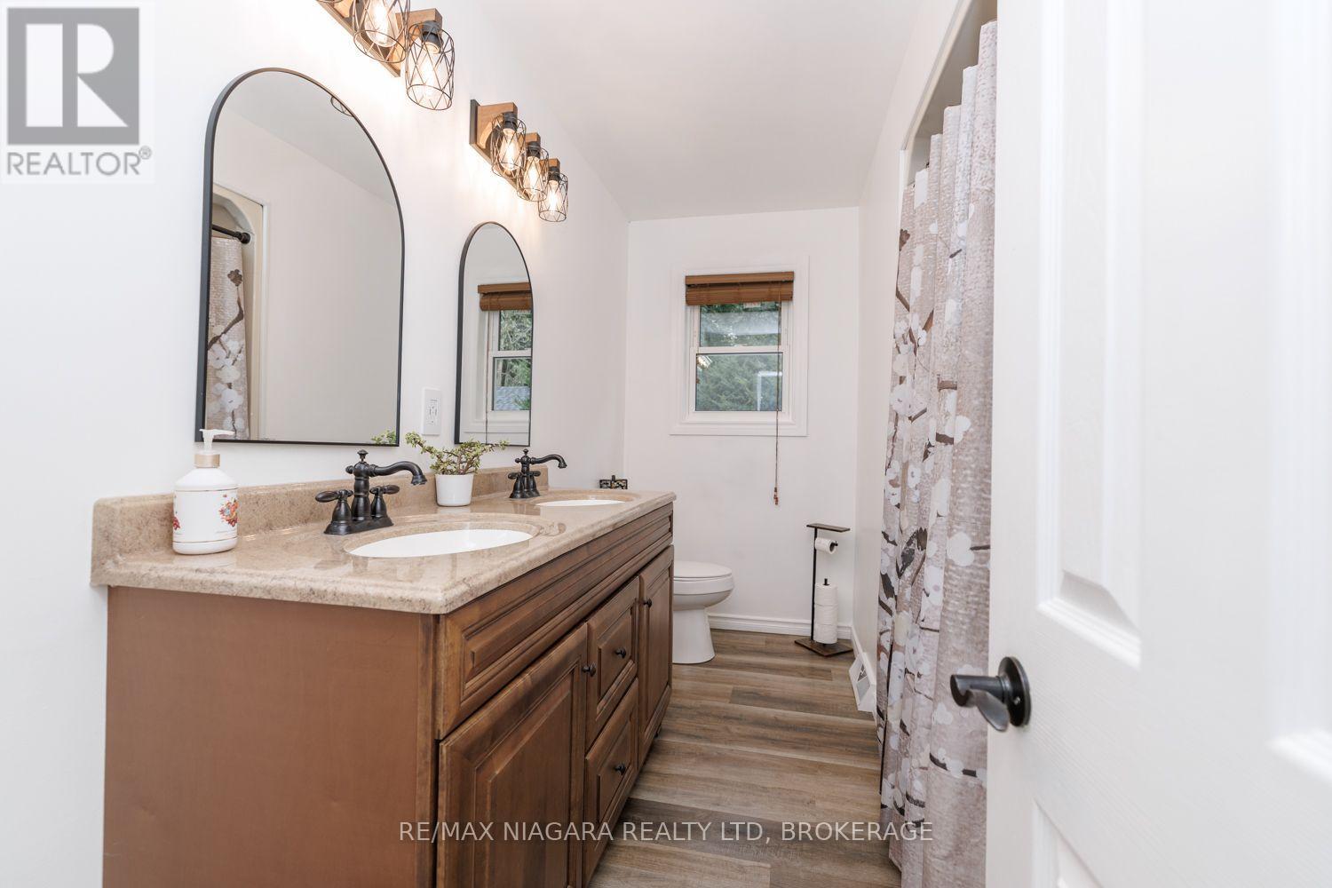 42 STRATHCONA DRIVE S - Image 26