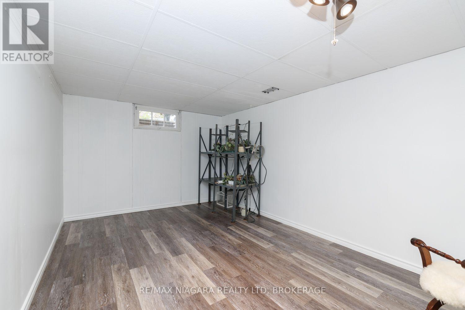 42 STRATHCONA DRIVE S - Image 29