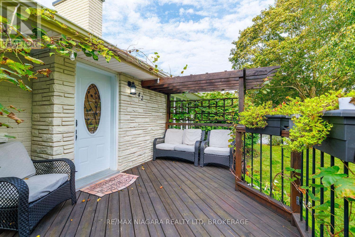 42 STRATHCONA DRIVE S, Pelham (Fonthill) — photo 6