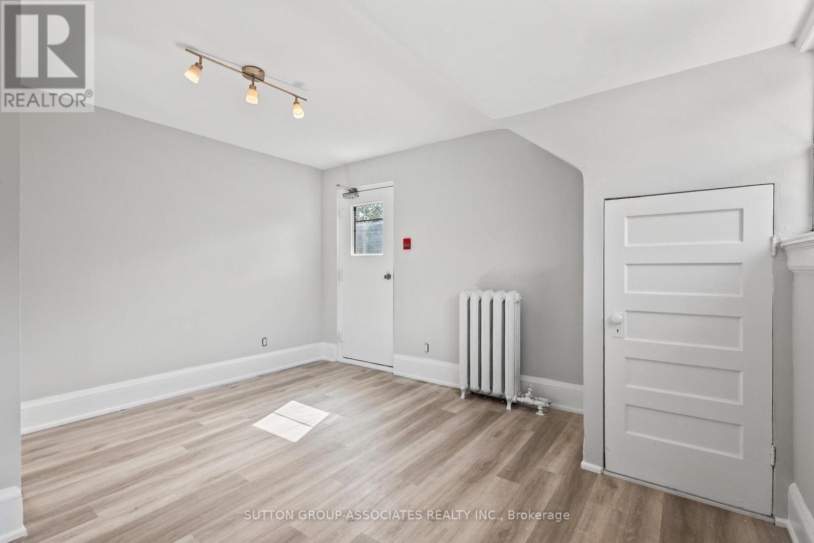 415 BRUNSWICK AVENUE - 10