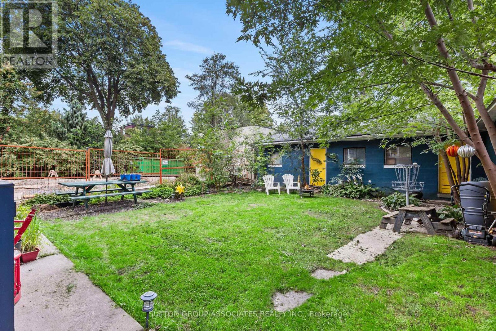 415 BRUNSWICK AVENUE - 16