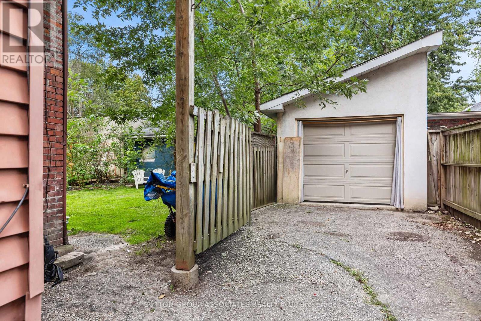 415 BRUNSWICK AVENUE - 21
