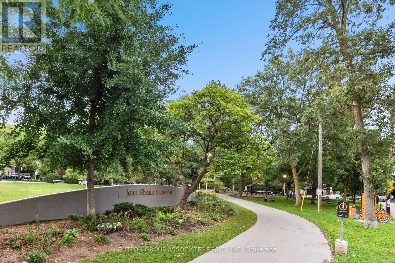 415 BRUNSWICK AVENUE - 22